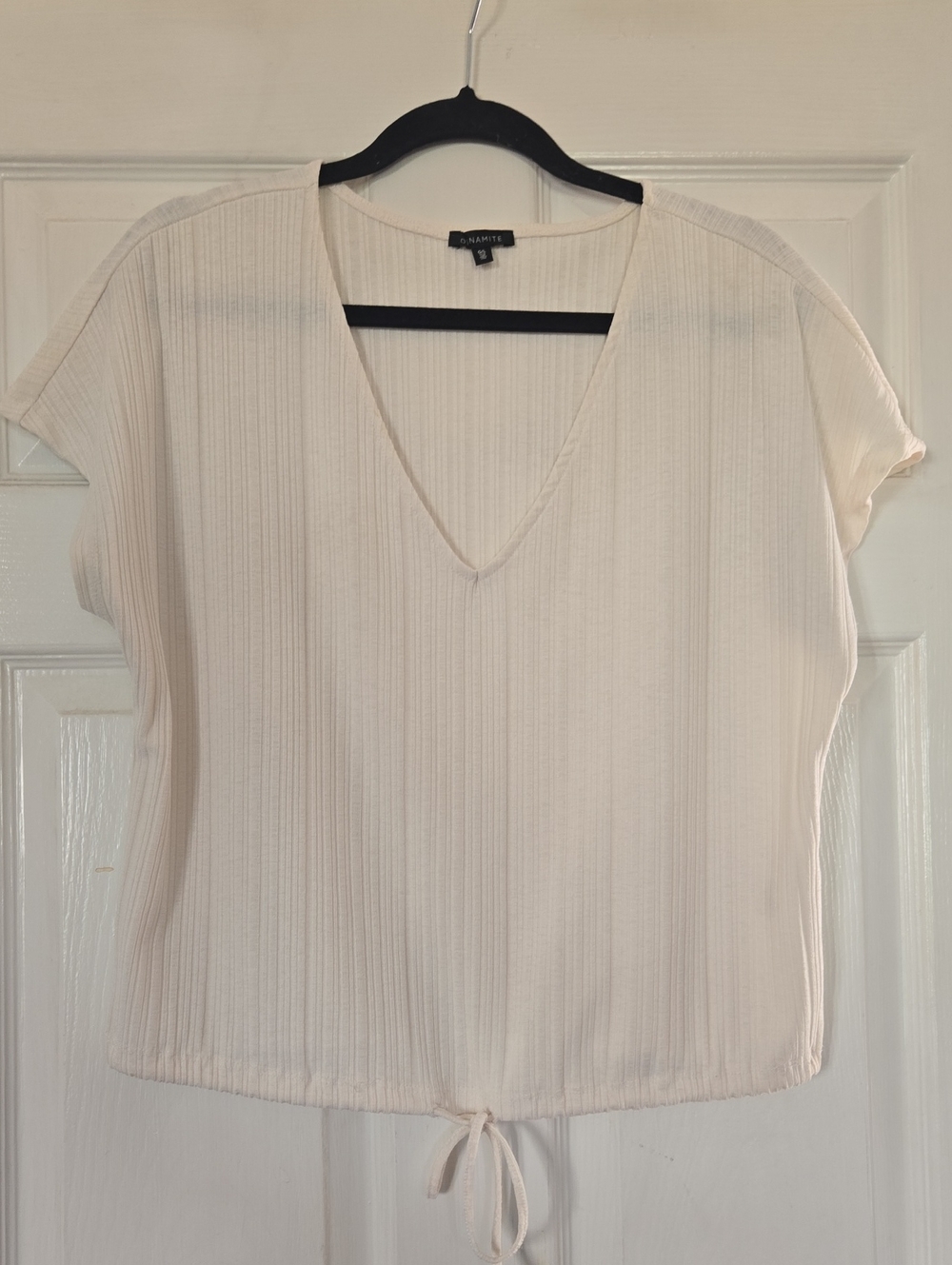 Dynamite Cream Ribbed V-Neck Drawstring Crop Top